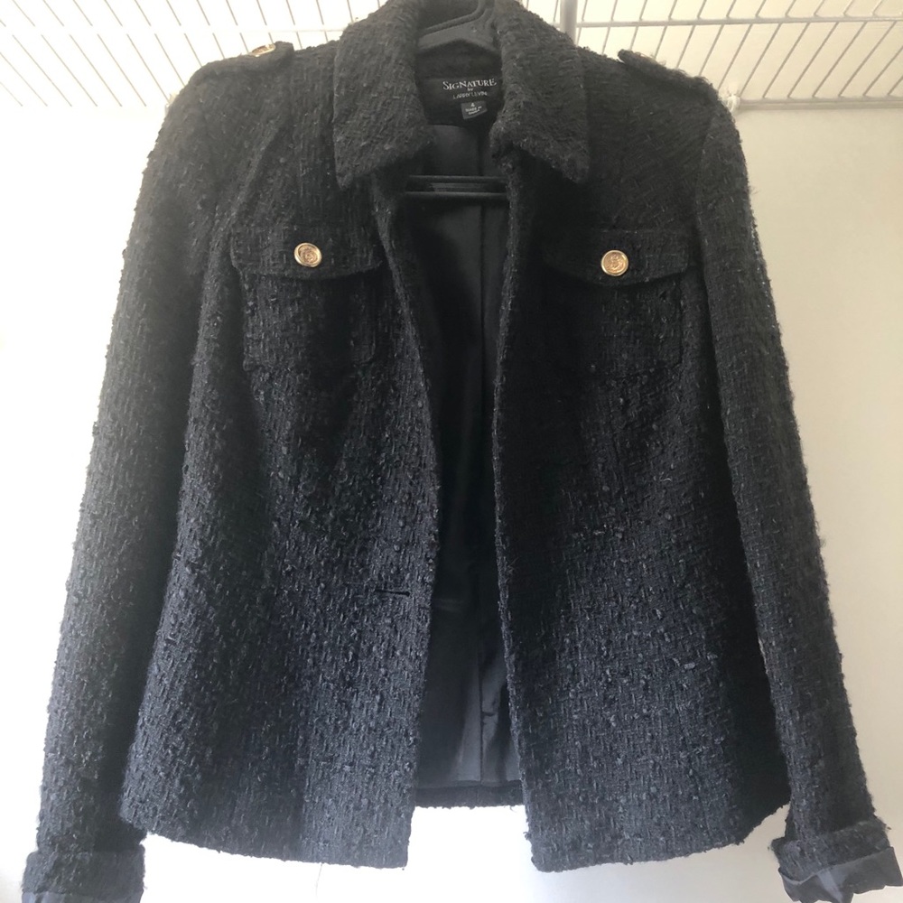 SIGNATURE By LARRY LEVINE tweed blazer.